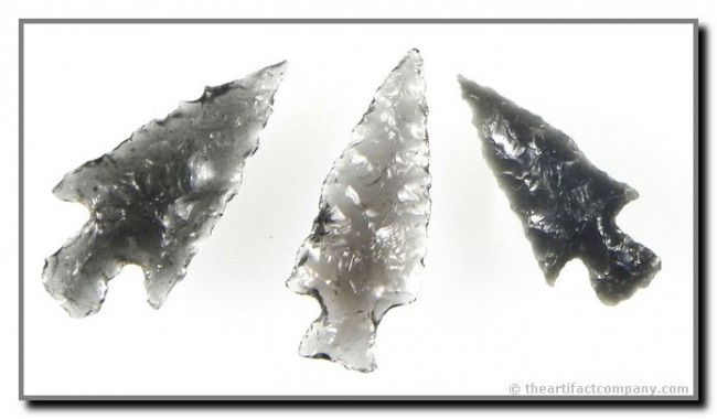 3 Translucent Obsidian Dart Points: Excellent examples. Longest 1 3/16". All found in Oregon. Ex- Akers Collection.