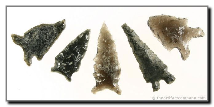 Group Of 5 Great Obsidian Points: 5 fantastic Obsidian points from Klamath Co., Oregon. These pieces range from 1 18/" - 1 5/8" in length and have mineralization. Ex- Bodle.