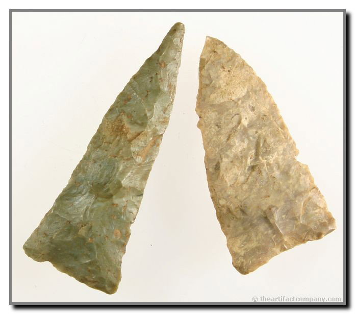 Pair Of Large Triangles From Kentucky: 2 large Triangles from Mason Co., Kentucky. Ft. Payne and Boyle. Lengths up to 2 13/16". Ex- Schweickart.