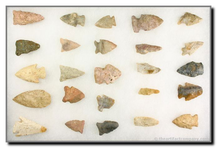 25 piece Indiana Mini-Collection/Dealer Lot: Longest 2 3/16". Clay Co., Indiana. Ex - John Miller Collection.