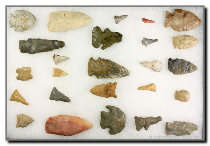 25 piece Indiana Mini-Collection/Dealer Lot: Drills and Archaics in this group from Clay Co., Indiana. Ex - John Miller Collection. Longest 2 3/4"