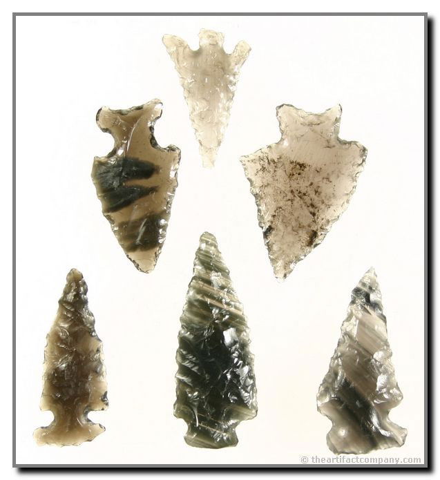 Collection of 6 Stunning Translucent Stemmed Point: 6 various points ranging from 15/16" - 1 1/2". All are made from gorgeous translucent Obsidian from Klamath Co., Oregon. Ex- Bodle.