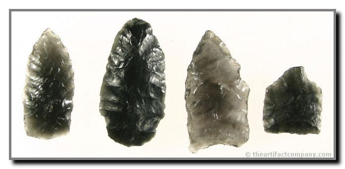 Collection of Eden and Blackrock Points From Orego: This lot contains 3 three translucent Edens and 1 Blackrock. All are Obsidian out of Klamath Co., Oregon. Sizes range from 3/4" to 1 1/2". Ex- Bodle