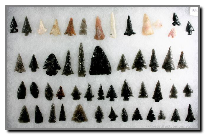 Collection of Northwestern Arrowheads (Dealer Lot): 51 birdpoints and drills. Mostly Obsidian but some Agates and Jaspers. Sell these one at a time on eBay and get rich!!!