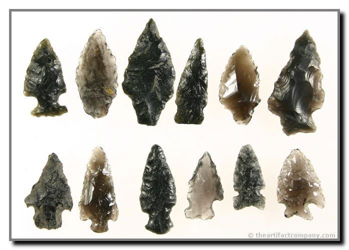 Dozen Oregon Obsidian Points: Great lot of 12 Obsidian points from Klamath Co., Oregon. Lengths up to 1 1/2" . Ex- Bodle.