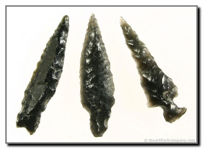 3 Great Stemmed Points From Oregon: 3 nice Obsidian stemmed points from Klamath Co., Oregon. Lengths around 2". Ex- Bodle.