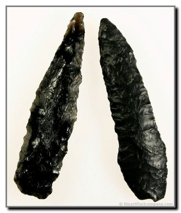Pair Of Great Obsidian Cascades From Oregon: Both of these beautiful points are about 3 3/4" long. They look great together. Found by Justin Matthews in Klamath Co., Oregon.