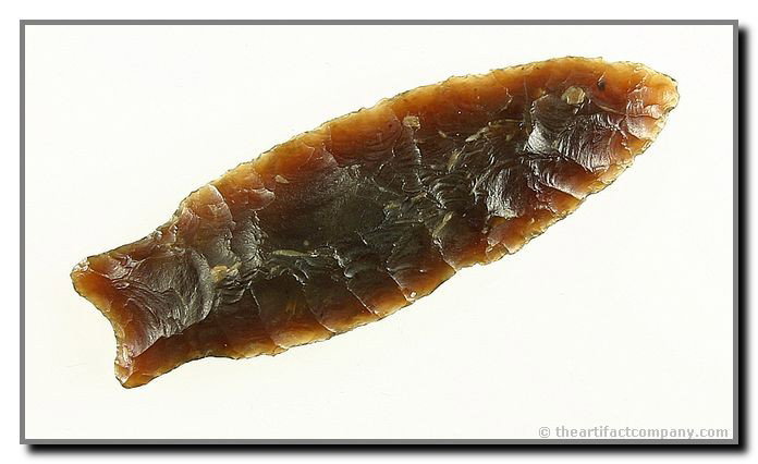 3 1/4" Hanna - Jackson 'G-10' COA: Absolutely the finest example we have handled. Beautiful translucent Knife River Flint. Found in Mercer Co., North Dakota in the 1940's. Jackson G-10 COA.