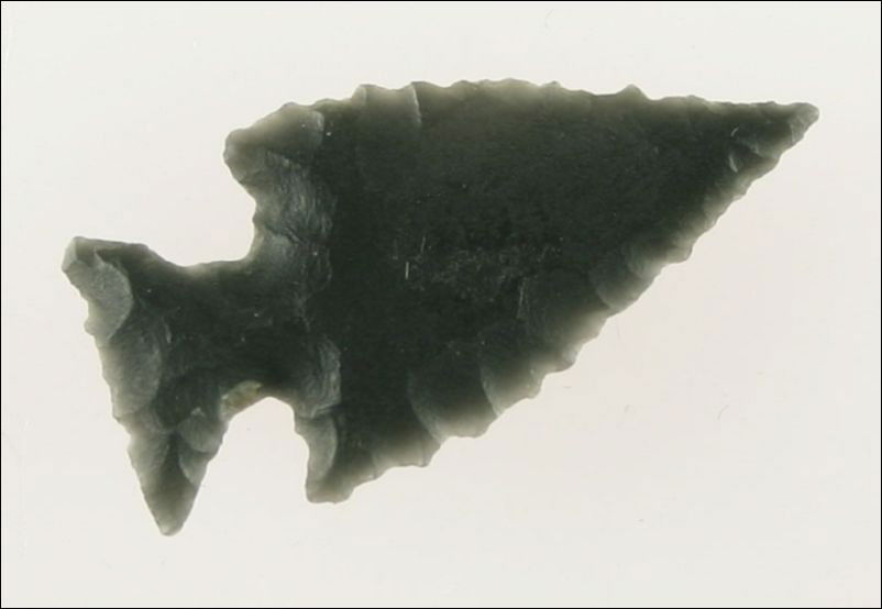 Superb 1 1/8" Snake River Dart: Ultra thin. Exceptionally well made with a needle sharp tip. Obsidian. Oregon.