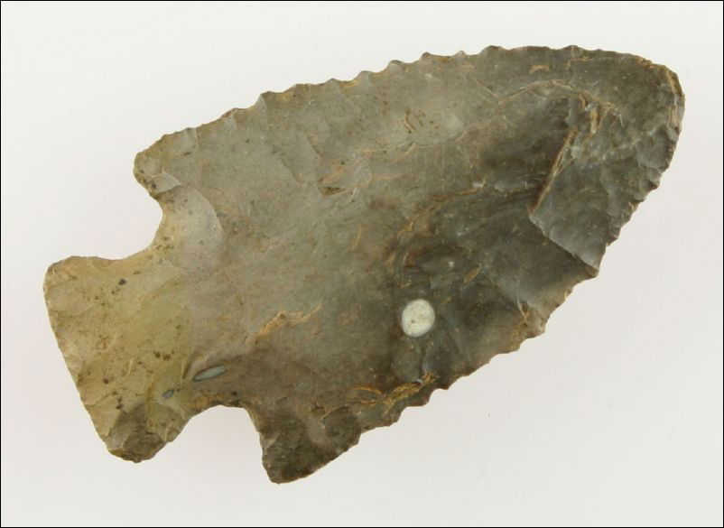 2 5/8" Classic Flint Creek: One of those made way better than it needed to be to get the job done. Color. Size. Serrations. This one has it all. Literally perfect condition. Multotoned high grade Dover. Found in Tennessee.