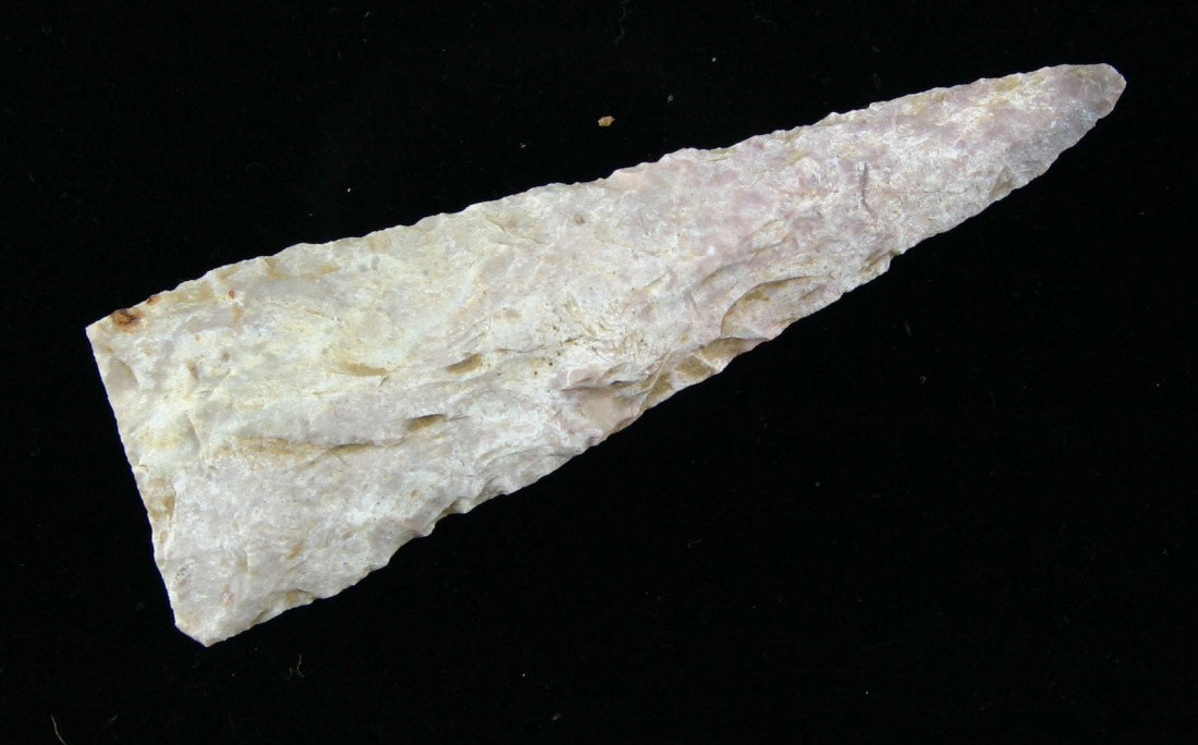 Awesome 3" Fort Ancient Knife: Ultra thin and exceptionally well crafted. Pretty Boyle Chert with a pinkish caste. Long extended tip. Found in Bourbon Co., Kentucky. Ex- Rawlings Collection.