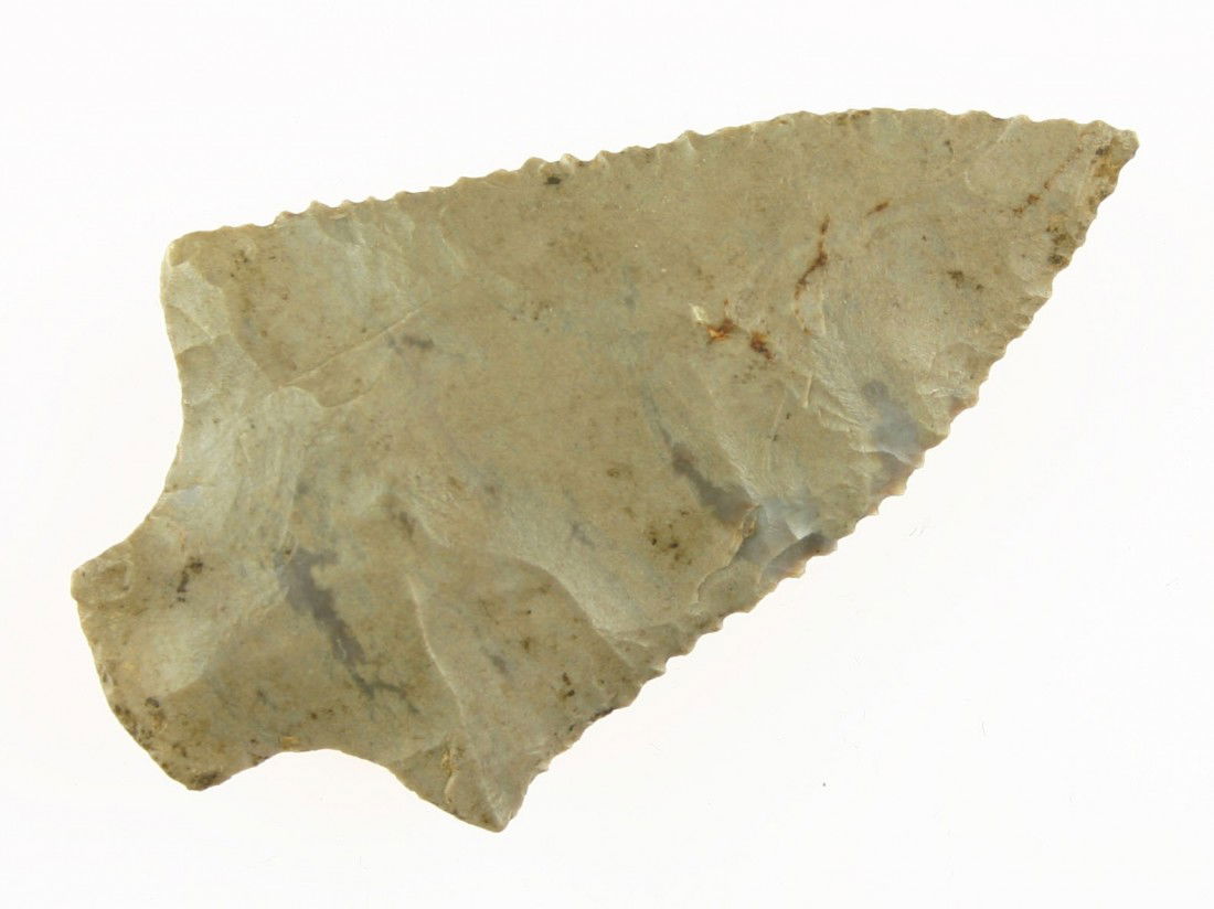 3 1/16" Pickwick: Minute serrations all the way up and down both blade edges and... a needle tip. Classic form and classic high grade Fort Payne Chert. Loaded with minerals. Dickson Co., Tennessee. Ex- Arthur Smith Col