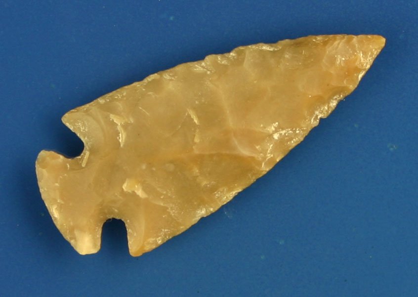 1 5/8" Translucent Hog Back - Jackson COA: Perfect symmetry. Nice translucency. Plains type. Ex- Lloyd Dugstad Collection, Who's Who Vol. 2, page 59. Jackson COA.
