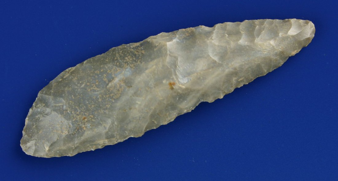 3 9/16" Knife: Hornstone example formerly of the Dr. Joe Daugherty Collection. Central Kentucky.