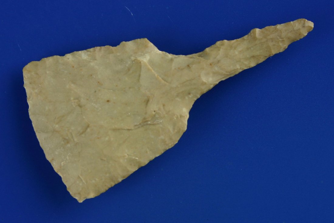 Outstanding 3" Texas Paddle Drill: Good as they get. Tan Edwards Plateau Chert. Literally perfect condition. Central Texas. Ex- Humphries and Harris Collections.