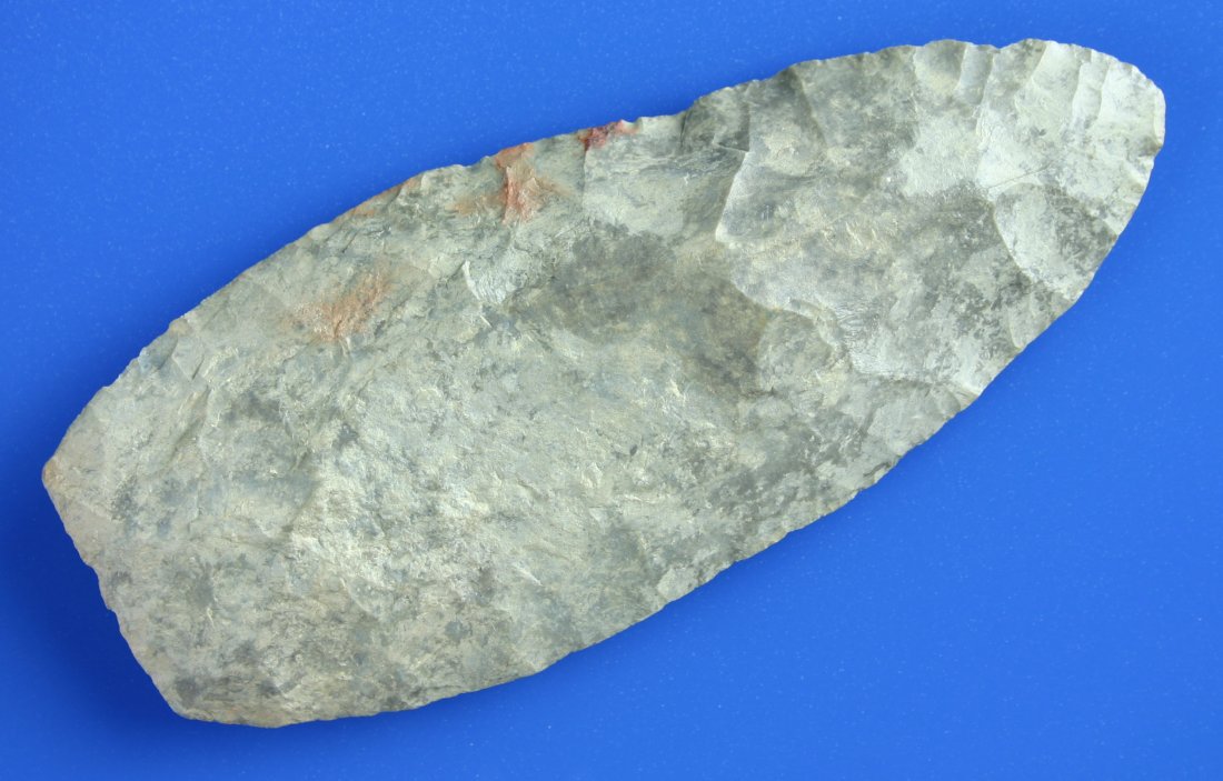 4 15/16" San Gabriel Knife - Rogers COA: Light gray chert with dark gray specks. Script written on point reads - 'Found near Monahans in Ward Co., Texas'. Rogers COA.