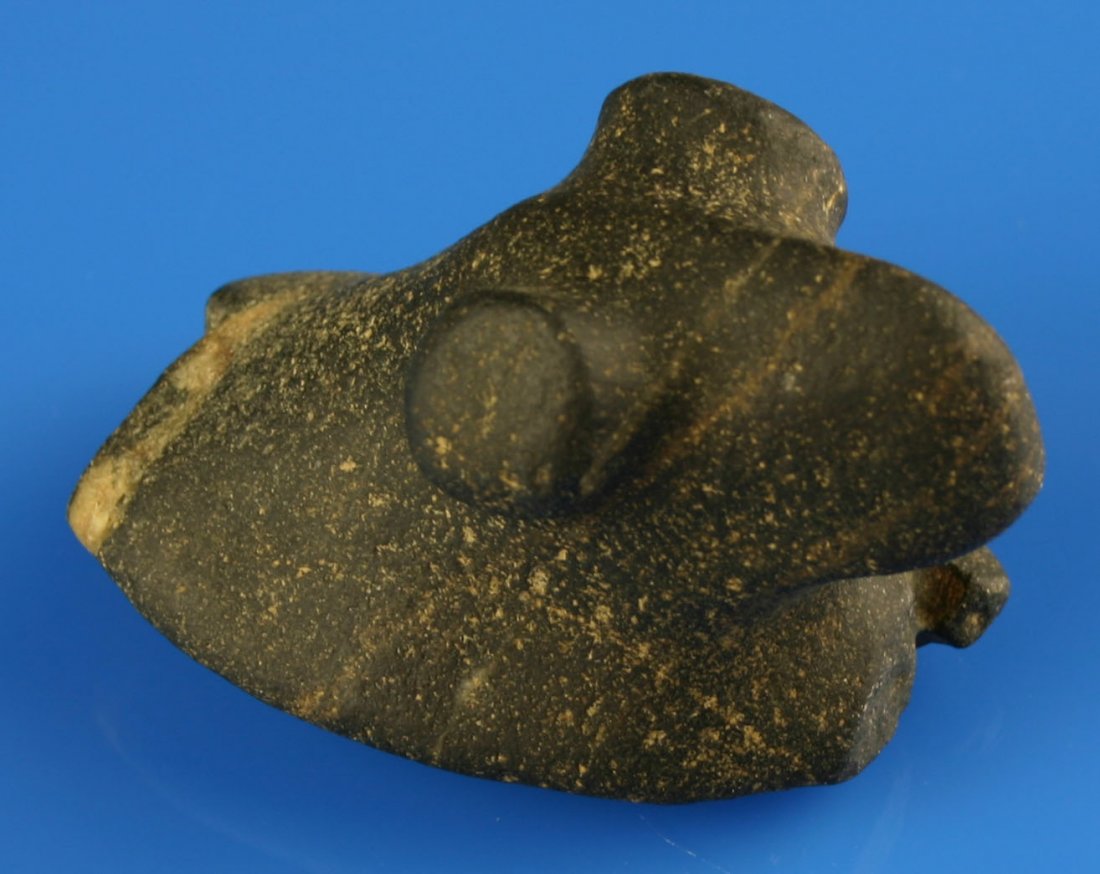 2 3/4" Popeyed Bust Birdstone - Jackson COA: Black hardstone example with both holes broken out. Kentucky. Jackson COA.