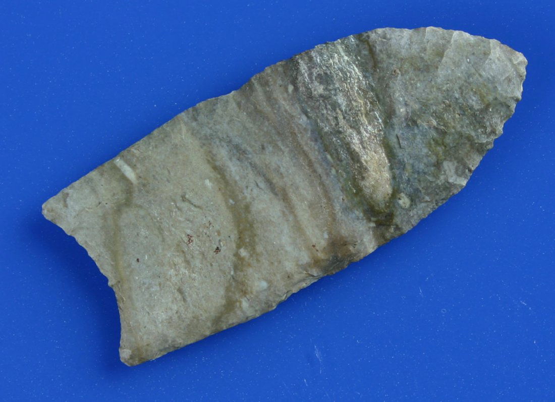 2 3/4" Clovis - Jackson 'G-9' COA: Exceptional Scioto Co., Ohio example. Deep, wide, long flutes over 60% on each side. Beautiful striped Upper Mercer chert. About as good as they get. Jackson 'G-9' COA.