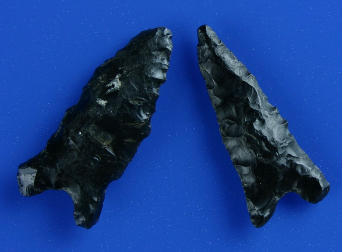 Great pair of Obsidian Buchanans: Super examples. Both Jet Black Obsidian. Both found in Harney Co., Oregon. Both 1 3/8 inches long.