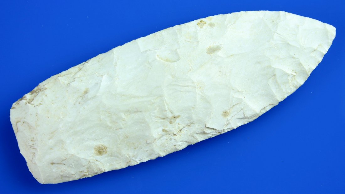 4 5/8" Stanfield with a Jackson COA: Wadlow Type. Great example made out of Burlington. Loaded with minerals. This piece was found by Dale Rutherford In Franklin Co., Missouri.