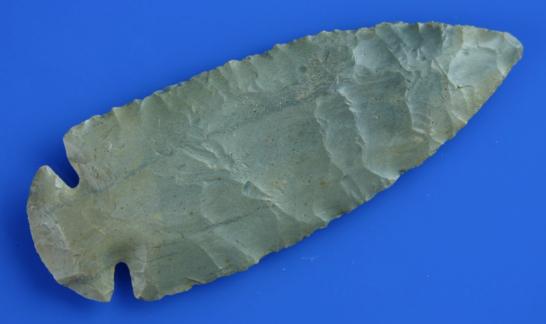 4 3/4" Dovetail - Davis G-10 COA: Exceptional big two-toned glossy Hornstone example. Found in Lawrence Co., Ohio. Ex- W. Morse Collection. Davis G-10 and putty COA's.