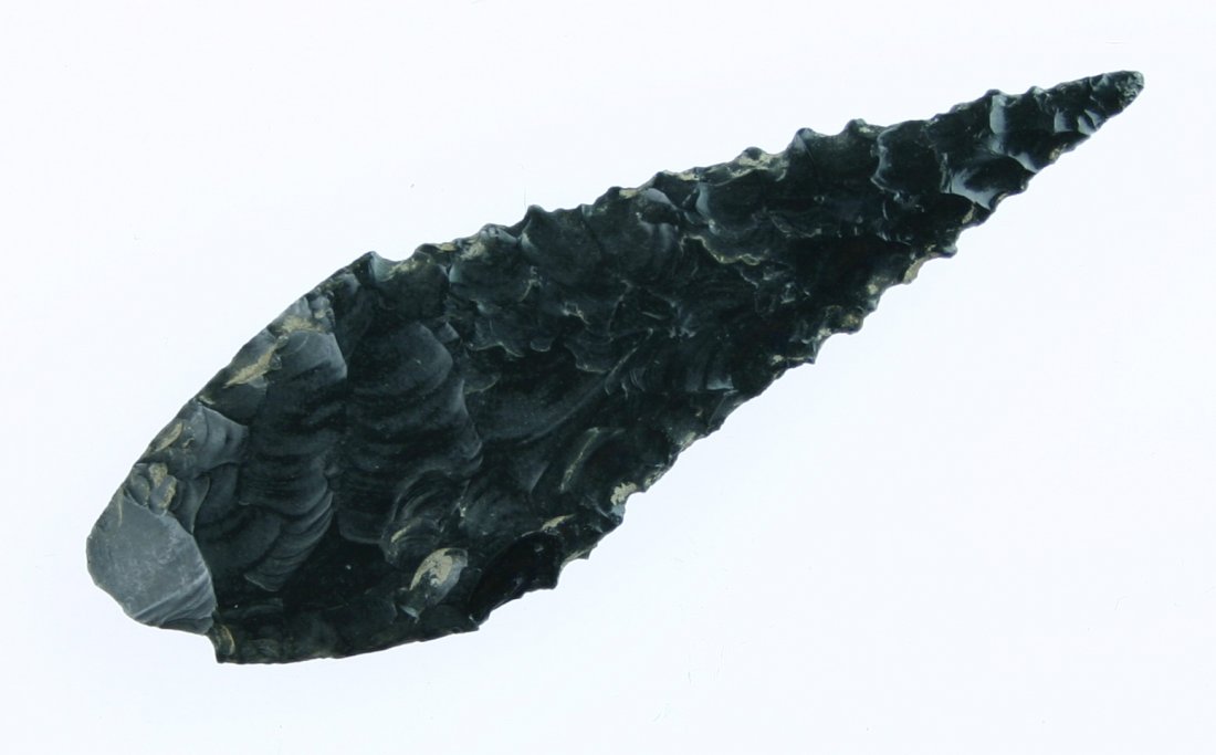 3 1/4" Excelsior Knife: Excellently serrated example from Northern California. Ex - Stinson Collection. Obsidian.