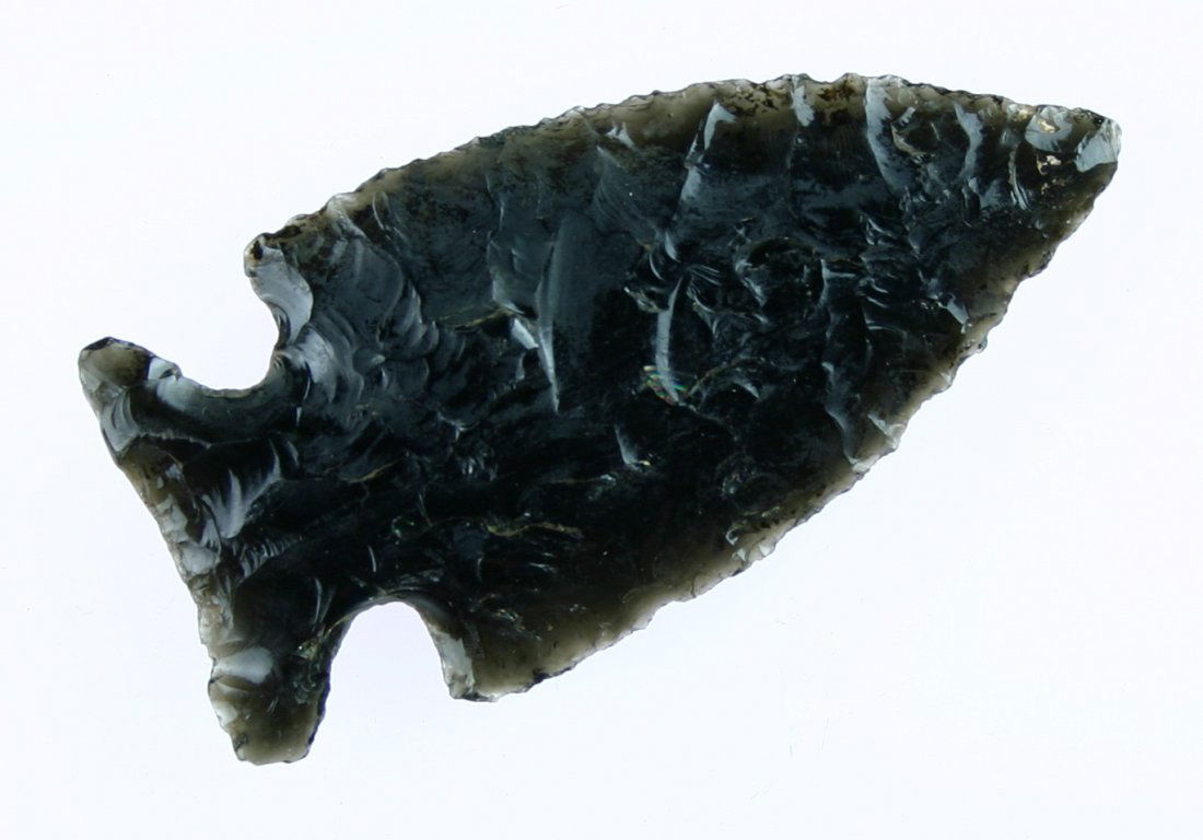 2 3/4" Northern Side Notch - Earthworks COA: Perfect form. Jet Black Obsidian. Nice size. Found in Oregon. Ed Rowe @ Earthworks COA.