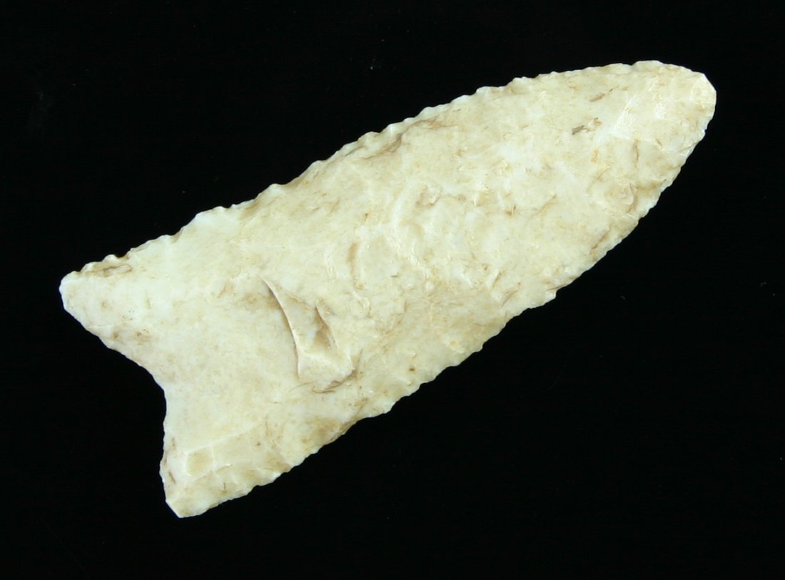 2 3/16" Clovis - Davis G-8 COA: Flint ridge flint example from Ohio with a Davis G-8 COA. Fluted.