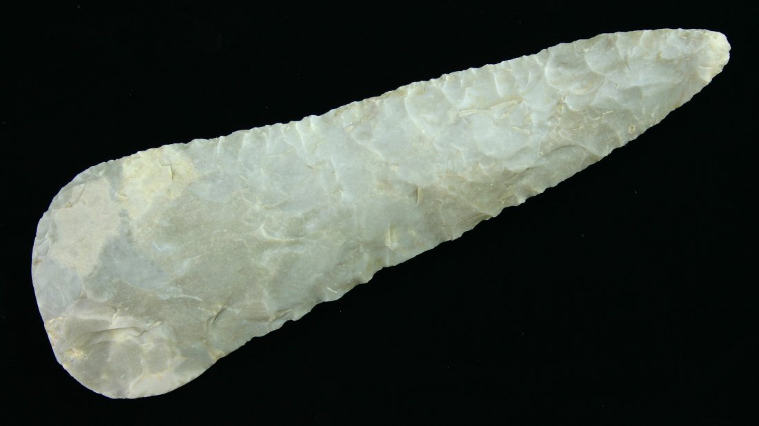 5 9/16" Cobbs Triangle: Indiana example in a gray mottled Fort Payne Chert BIG!