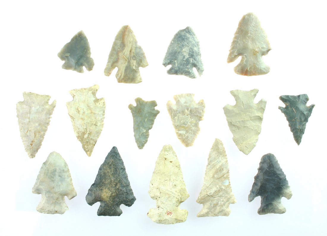 15 Early Archaic Points from Kentucky: Biggest 2 1/2 inches. Thebes, Lost Lake, Kirk, Stilwell, Hardin and more. Various materials. All Ex- Dr. Joe Daugherty Collection of Fayette Co., Kentucky.