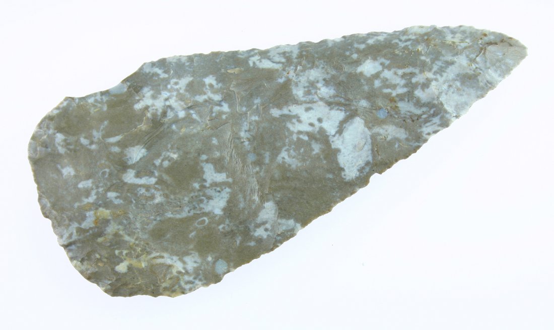5 5/16" Cobbs Triangle: Fantastic piece of goregous mottled Fort Payne Chert from Kentucky. Ex - Carter Estate. Great mineralization.