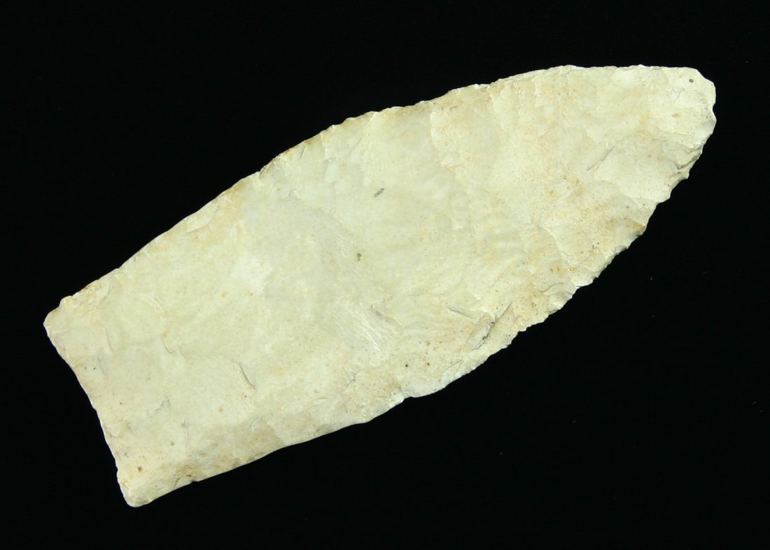 3 1/8" Unfluted Clovis - Davis G-9 COA: Hardin Co., Tennessee example with a Davis G-9 COA. Cream colored chert with a great deal of mineralization.