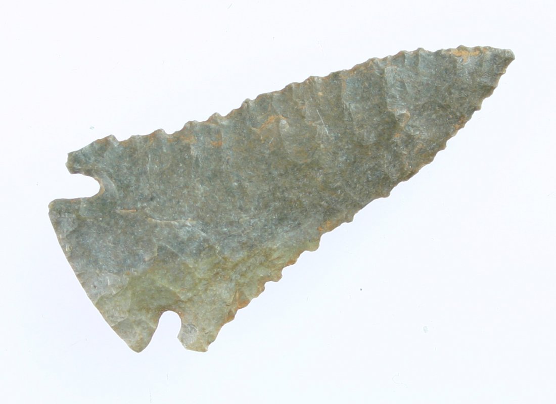 2 7/16" Pinetree - Davis G-8 COA: Nicely made with good thinness towards tip on this KY piece. Serrated. Davis G-8 COA