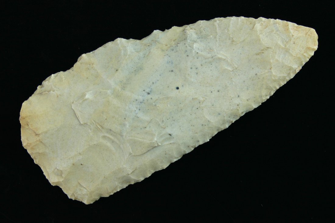 4 1/6" Cobbs Triangle: Hornstone example from Ohio formerly of the Charlie Wagers Collection.