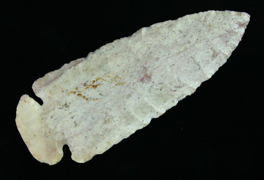 4 1/8" Dovetail - Perino COA: Pretty Burlington Chert. Found in Northeastern Missouri in the 1930's by Dick Combs. Ex- Dick Combs and Lyle Nickel Collections. Perino COA.