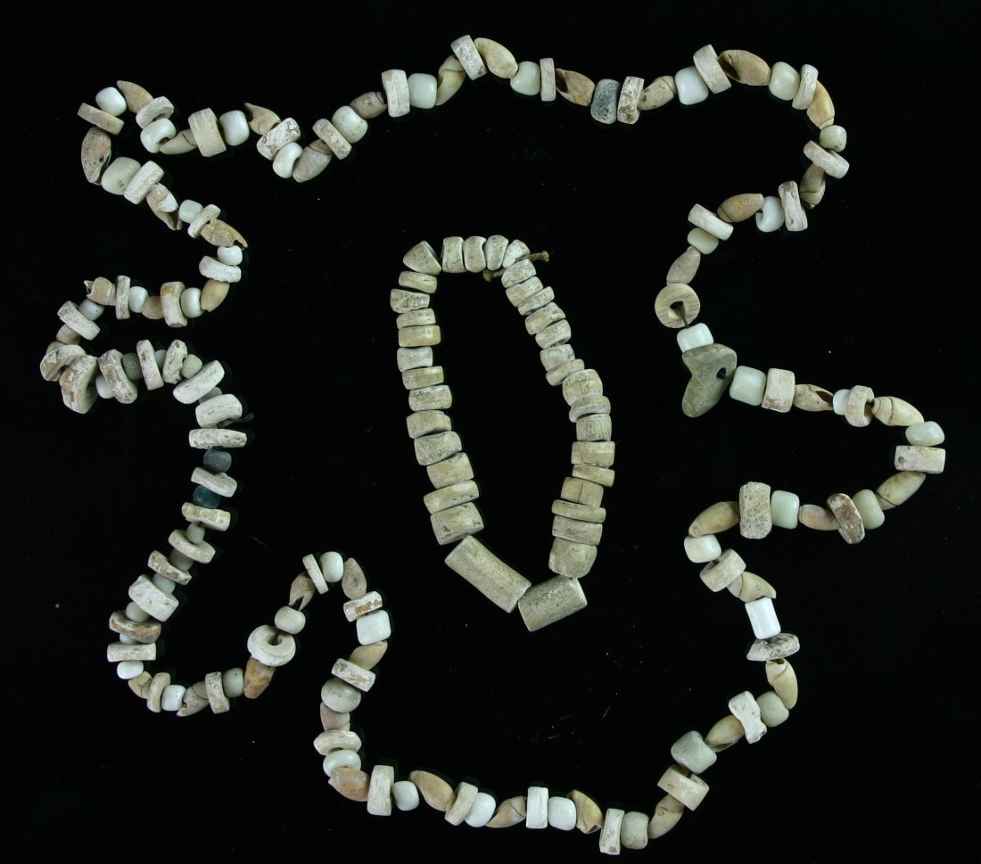 24" Shell Necklace with Bracelet: Shell necklace with glass trade beads separating the shells, with small bracelet of all shell beads. Appears very old but exact provenance unknown.