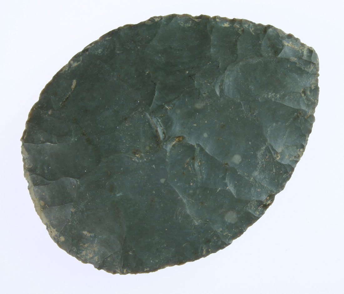 4 1/4" Crib Mound Cache Blade: Nice large Hornstone example with a distinct 'bullseye'. Spencer Co., Indiana.