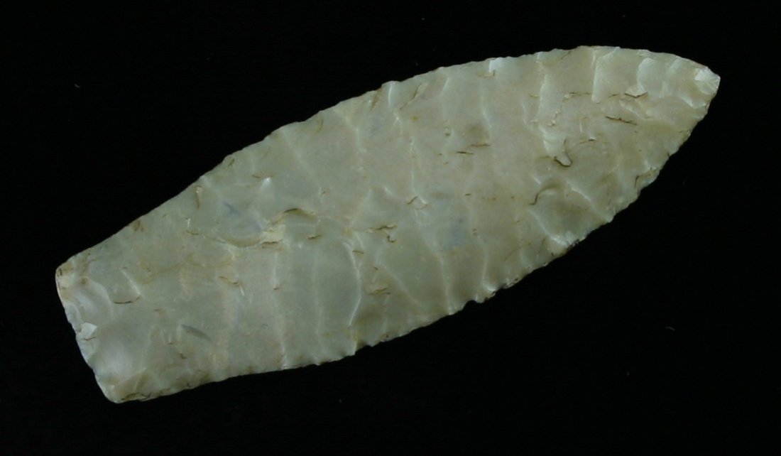 3" Hell Gap: Excellent example in high grade Edwards Plateau chert from West Texas/Eastern New Mexico. Highly translucent