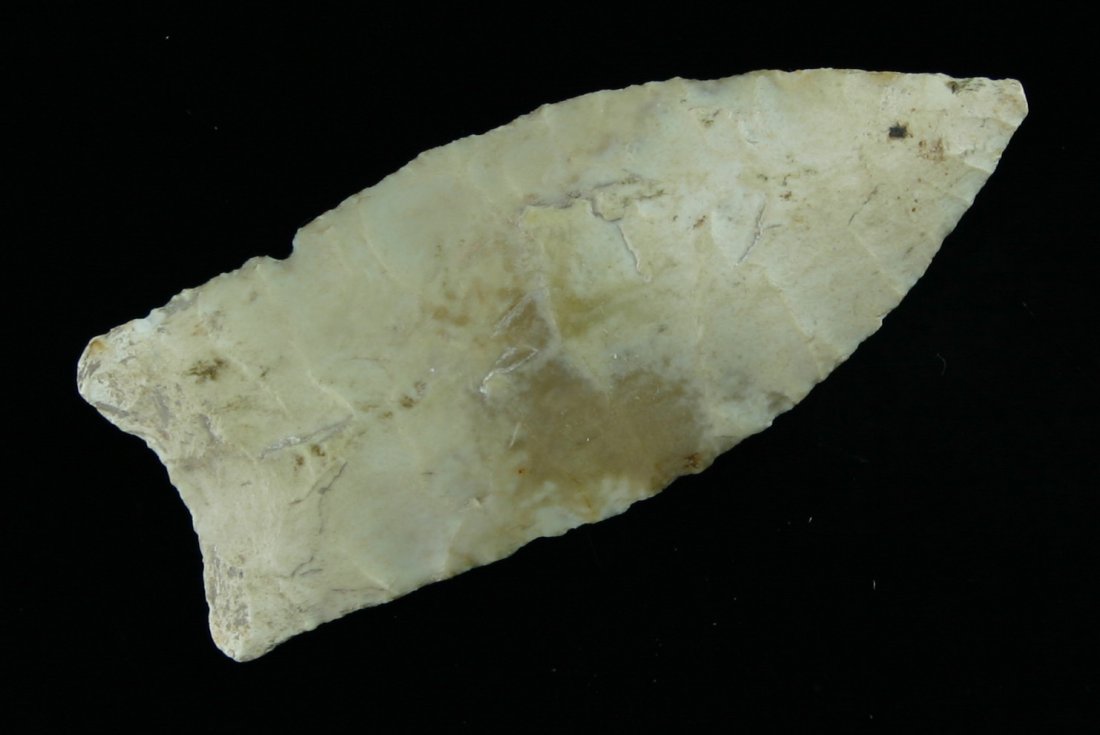2 7/8" Allen - Perino COA: Nice THIN example found by the Graham Brothers on their farm near Tuckerman in Jackson Co., Arkansas. Ex - Cleatious Thomas Collection. Crowley's Cobble Chert. Thin and classically made. Perino COA