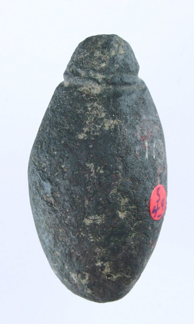 1 7/8" Grooved Hematite Plummet - Ex- Tom Davis: Completely intact well proportioned example. Polished Hematite. Reported found in Kentucky. Ex- Tom Davis.