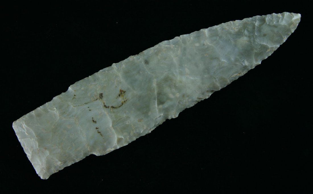 4 9/16" Stringtown Lance: Classic Paleo example of a Eastern Scottsbluff type. High grade gray chert with classic flaking.