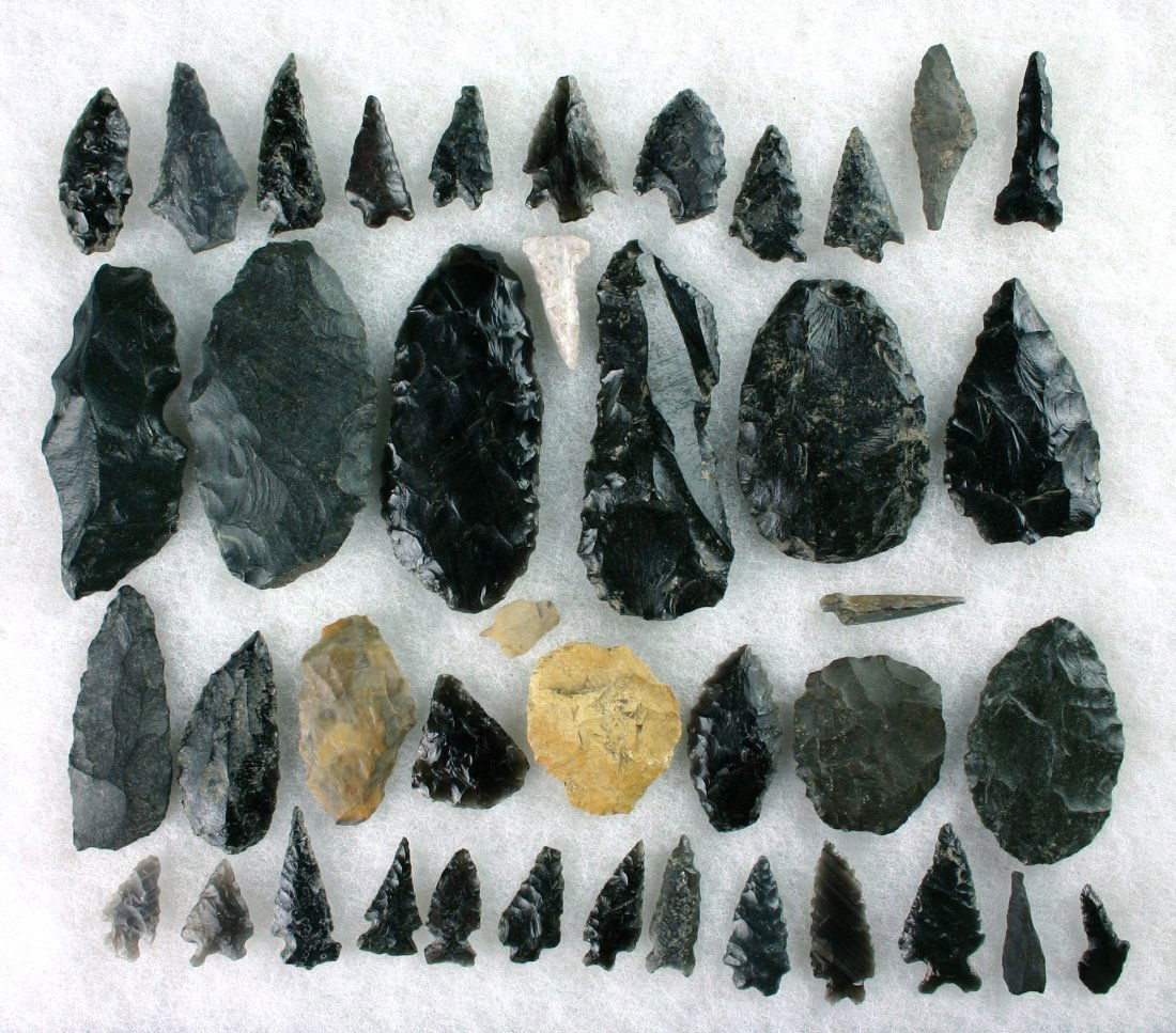 41pc Oregon Obsidian Collection: All found on the Bodle Family Ranch in SE Oregon. Excellent display with variety of types and tool-forms.