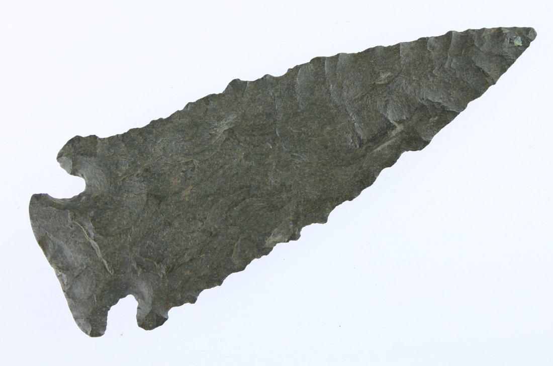 World Class 4 3/16" Pinetree - Davis G-9 COA: Size. Serrations. Symmetry. WOW. This one has it all. Deep rich Chocolate brown chert. Adams Co., Ohio. Davis G-9 and Partain COA's.