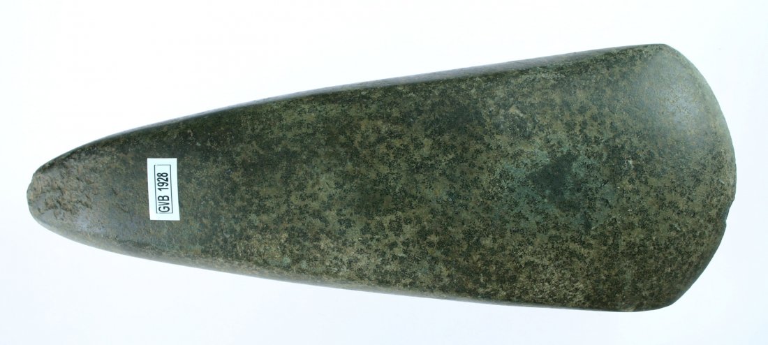 9" Tapered Poll Square Sided Celt: Ohio example in granite with dark porphyritic phenocrysts. High degree of polish.