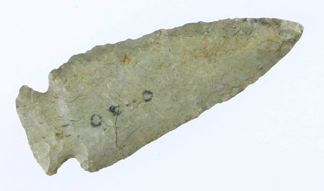 2 1/2" Archaic Corner Notch: Ohio example in a tan fossil chert.