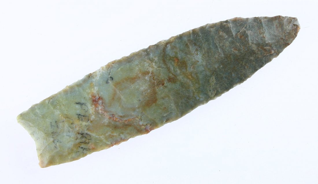 4 1/8" Plainview: Multicolor chert example from Peoria Co., Illinois. Nice.