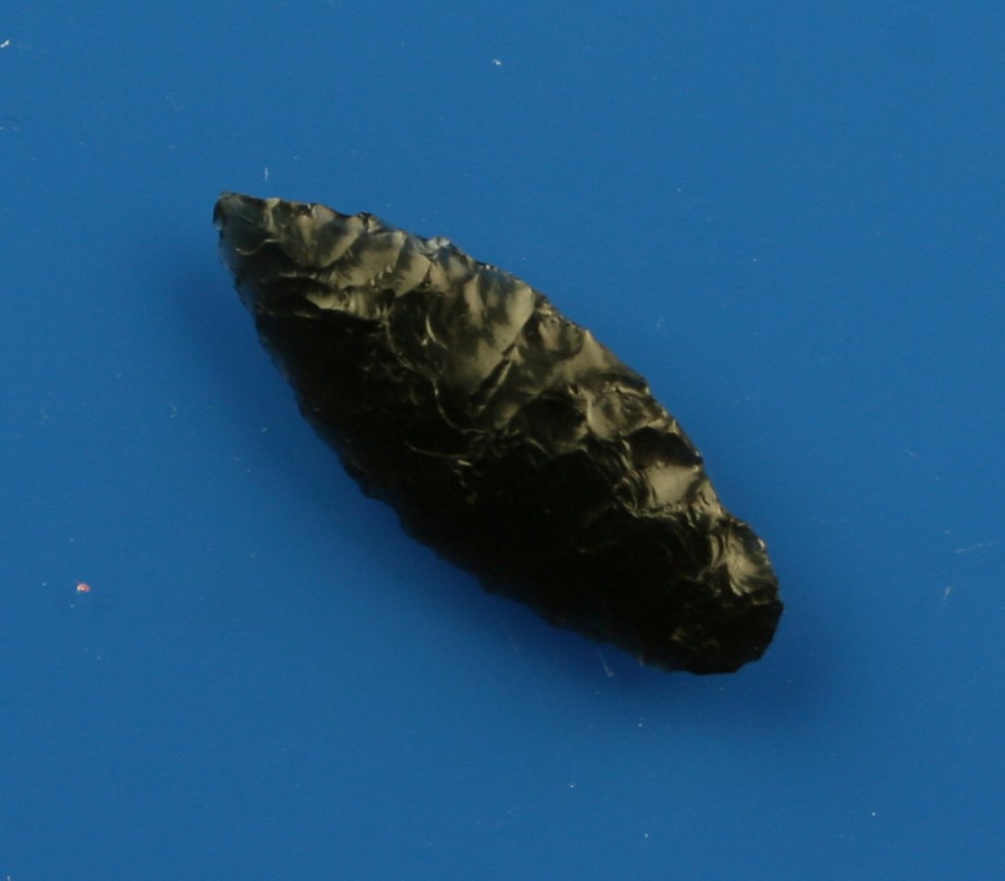 1 3/8" Cascade Dart: Obsidian example from the Pacific Northwest. Obsidian.