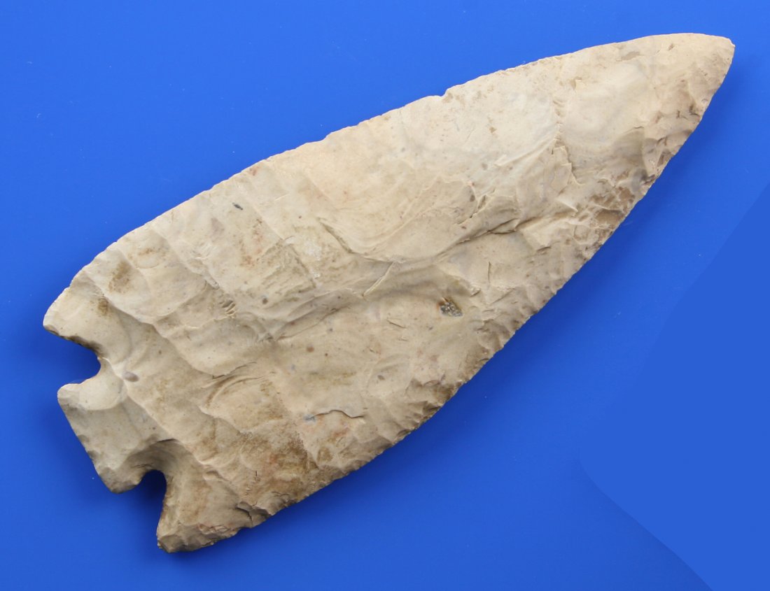 5" Base Tang Knife: Central Texas example formerly of the Bill Carter Estate. Edwards Plateau Chert.