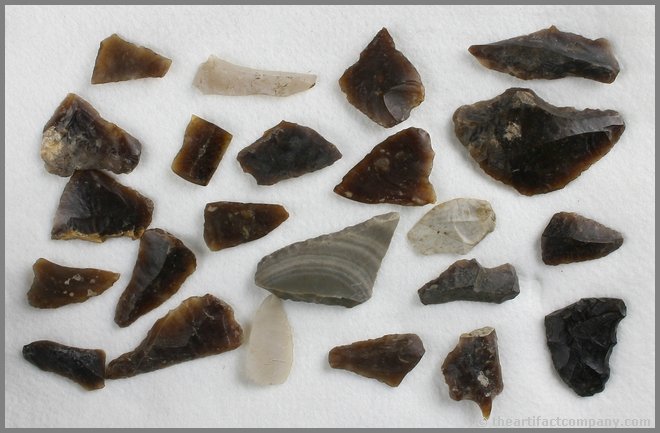 23 Lancet/Gravers/Scrapers: North Dakota collection mostly in Knife River Flint with a few exceptions in cherts and agates. Nice display!