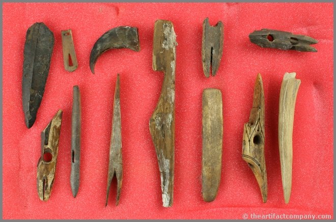 12pc Alaskan Bone Artifacts: Nice assortment of various tools inclusing Harpoons, Spears, and other items.